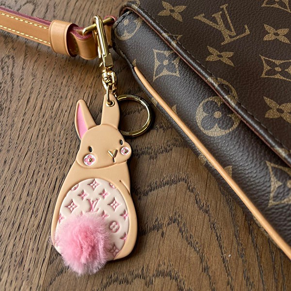 超話題!ルイヴィトン バッグチャーム兼キーホルダー ポルト 偽物 クレ・LV バニー M00994